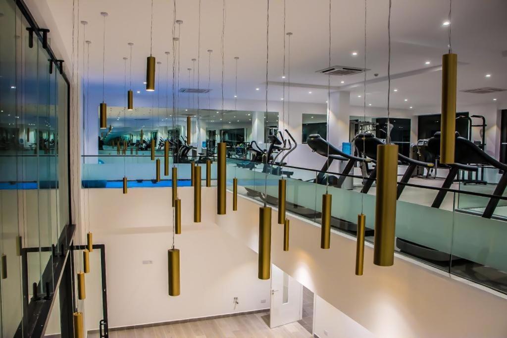 Embassy Gardens Luxury Suites Cpg Άκρα Εξωτερικό φωτογραφία
