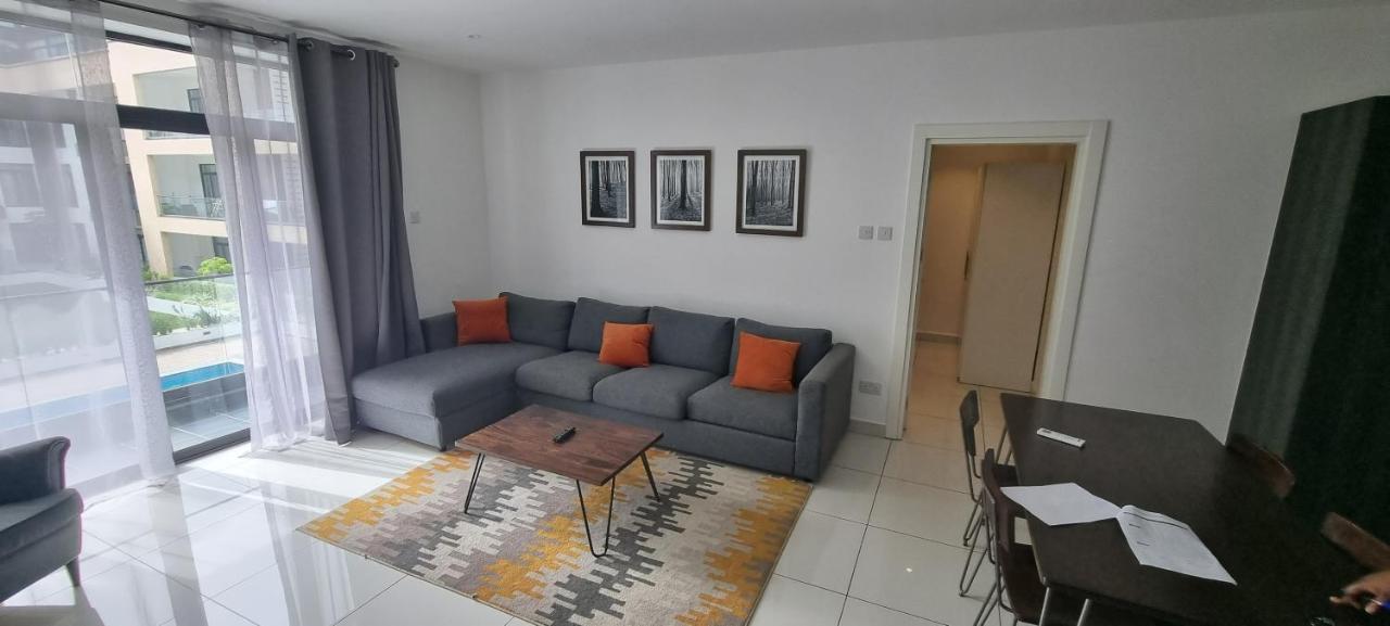 Embassy Gardens Luxury Suites Cpg Άκρα Εξωτερικό φωτογραφία