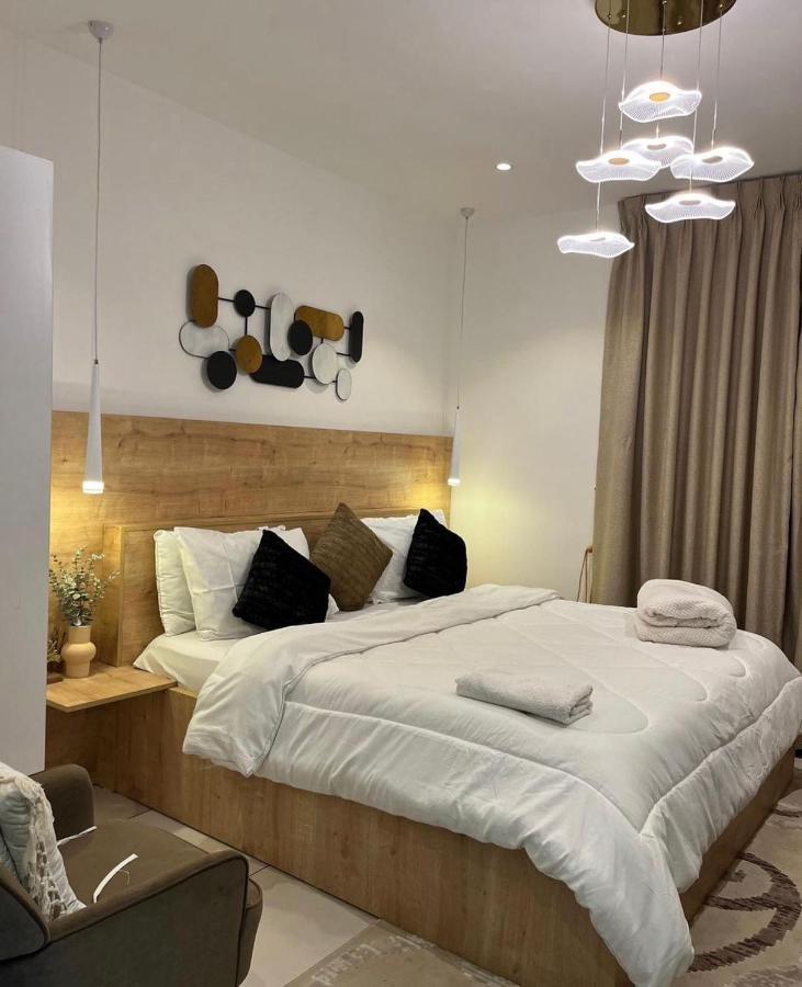 Embassy Gardens Luxury Suites Cpg Άκρα Εξωτερικό φωτογραφία