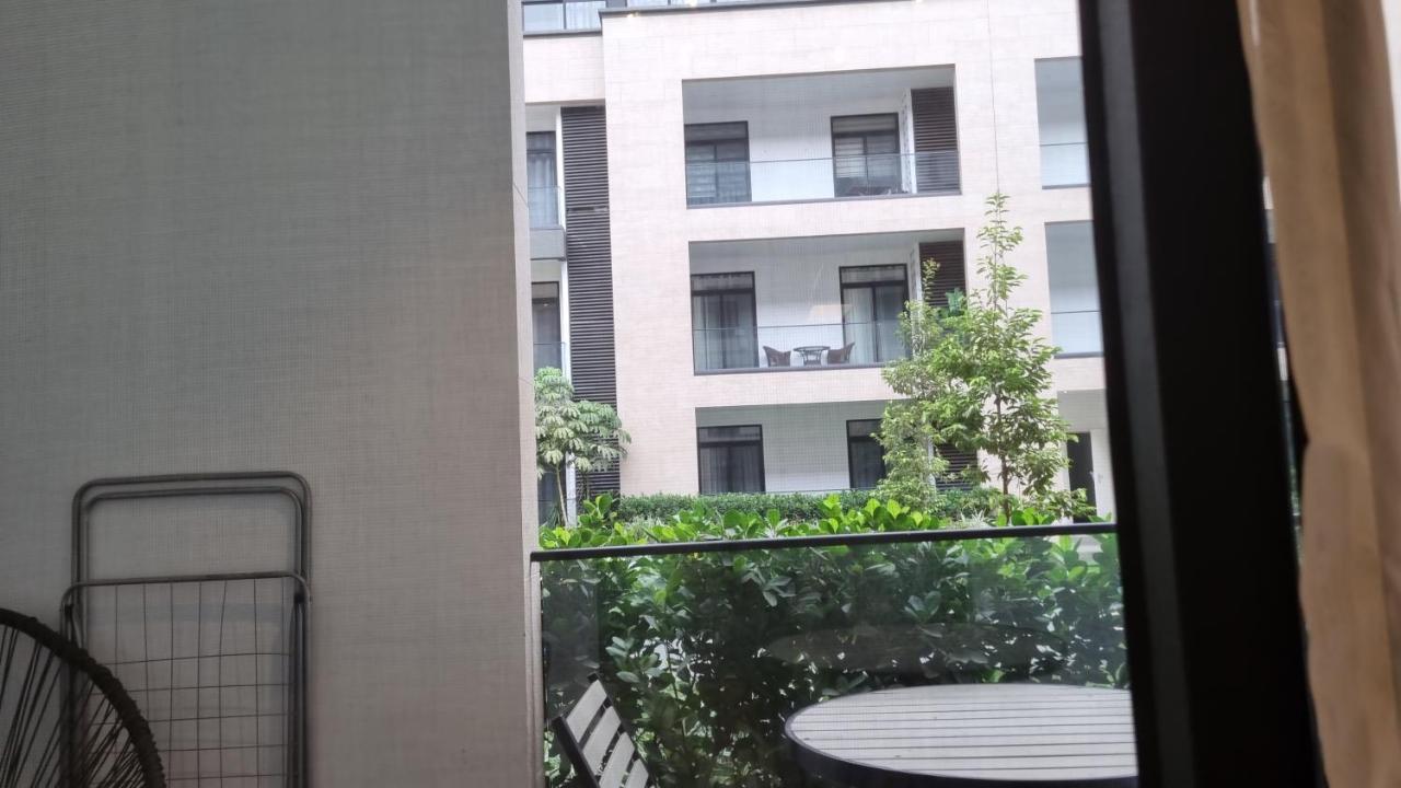Embassy Gardens Luxury Suites Cpg Άκρα Εξωτερικό φωτογραφία