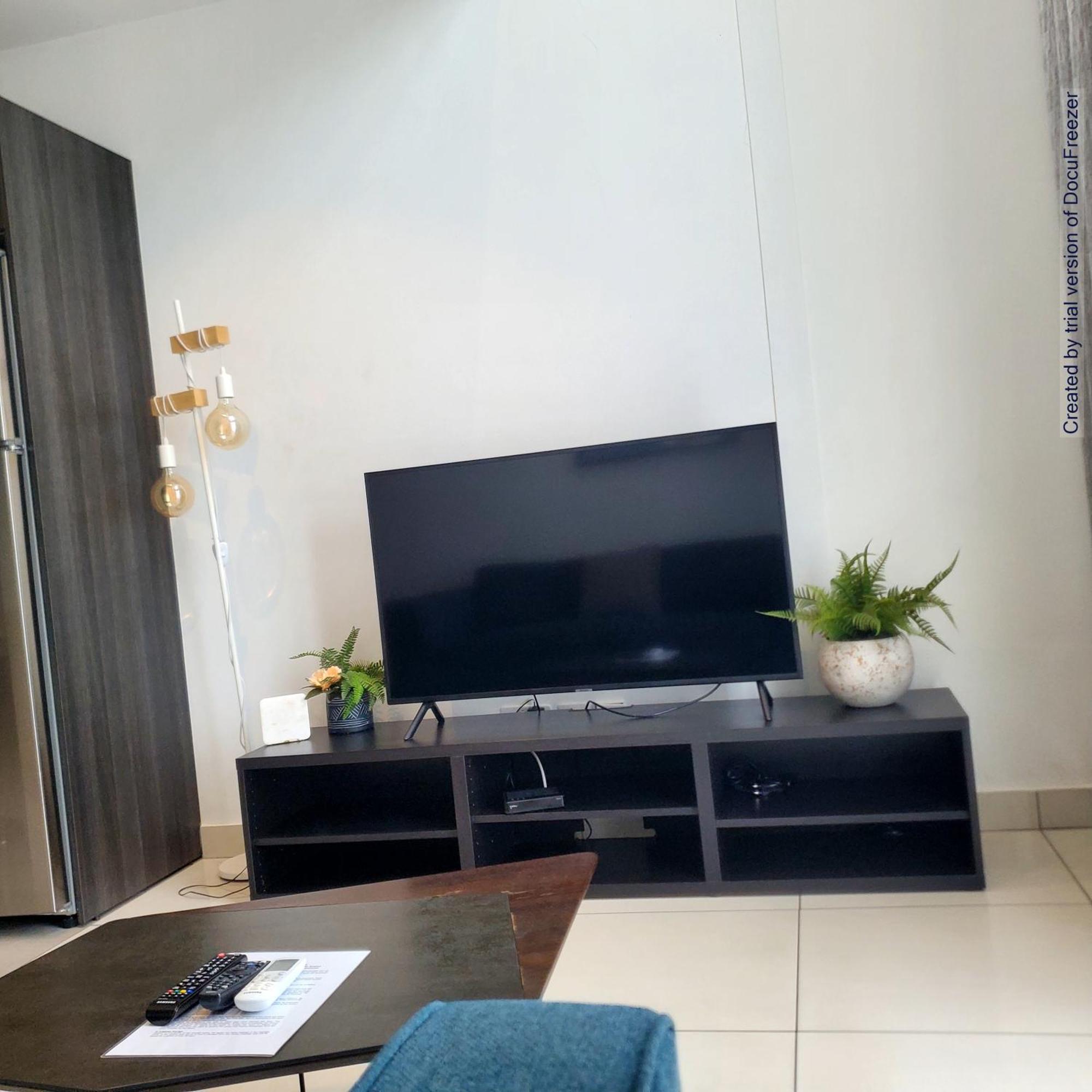 Embassy Gardens Luxury Suites Cpg Άκρα Εξωτερικό φωτογραφία