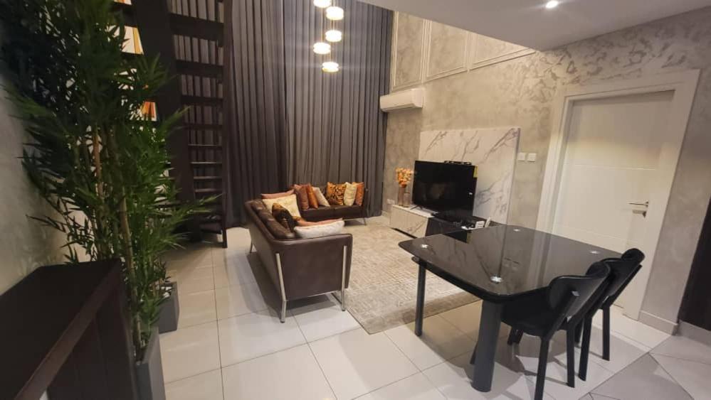 Embassy Gardens Luxury Suites Cpg Άκρα Εξωτερικό φωτογραφία