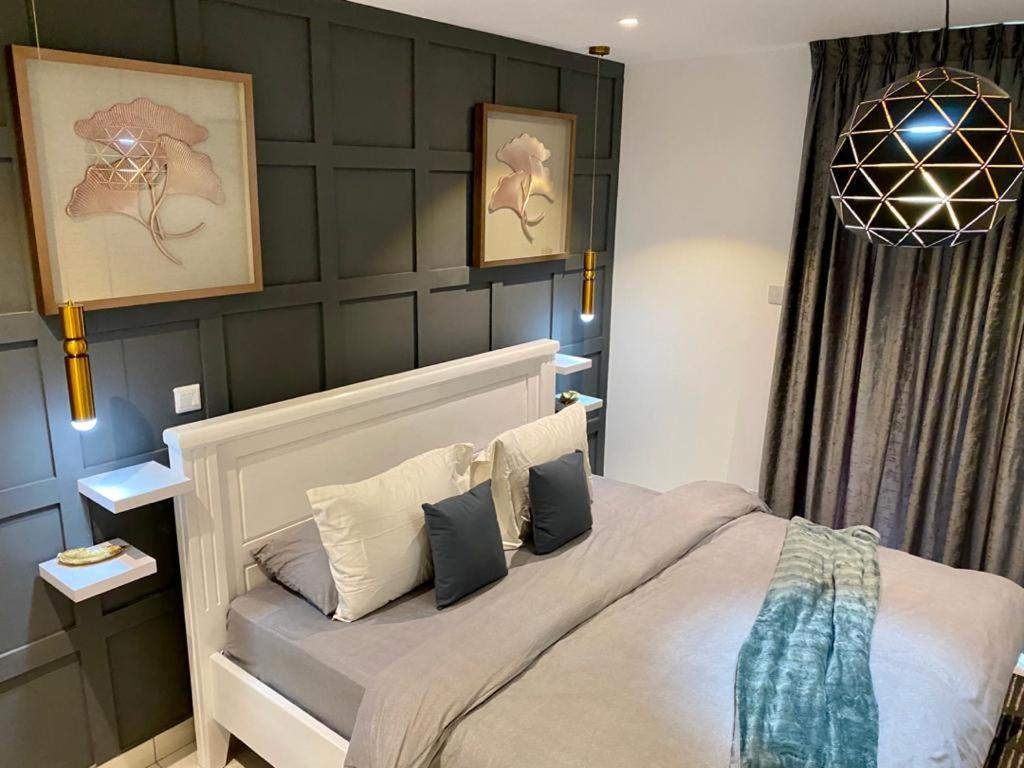 Embassy Gardens Luxury Suites Cpg Άκρα Εξωτερικό φωτογραφία