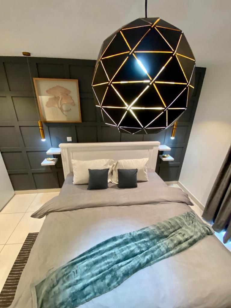 Embassy Gardens Luxury Suites Cpg Άκρα Εξωτερικό φωτογραφία